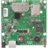 RouterBoard Mikrotik RB912UAG-2HPnD yönlendirici modeli
