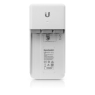 Ubiquiti N-SW nano switch yan açı görünümü 5 port